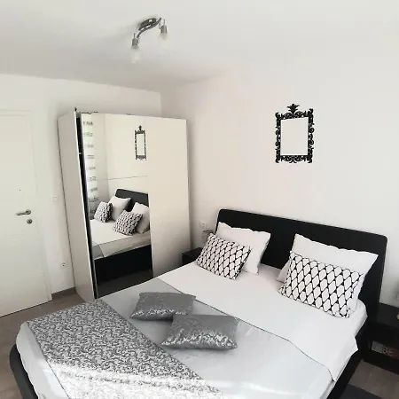 Lägenhet Enjoy Life 2+2, Center *